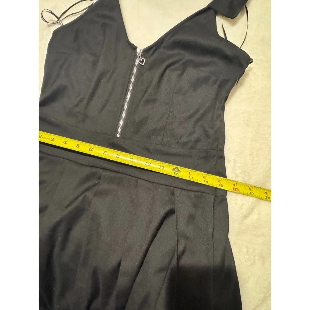 Divided H&M Fit & Flare Black Mini Dress Pleated Halter Skater Dress Size M - Picture 5 of 8